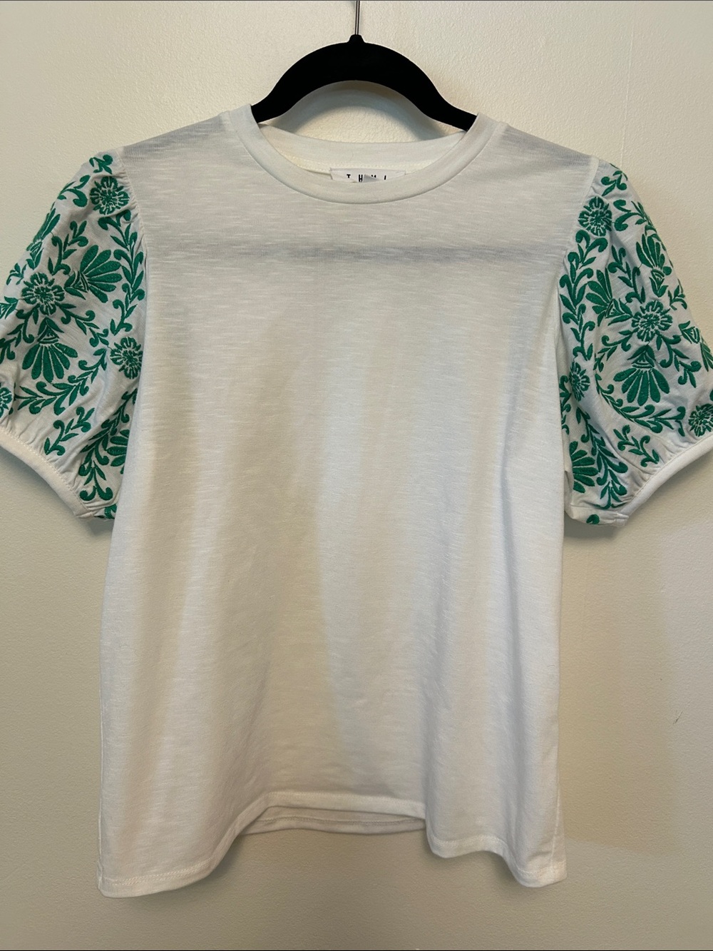 THML Size XS
WHITE with Green embroidery pattern on puff sleeves